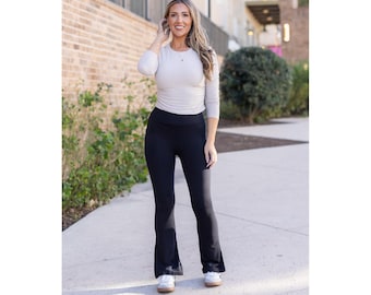 Fiona - Black Flare Leggings with Pockets
