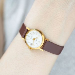 New old stock women wristwatch gold plated Dawn, classic girl wristwatch, lady watch retro jewelry vintage gift, new premium leather strap