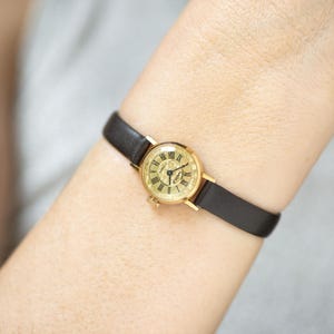 Vintage women watch small gold plated Seagull, retro classic women watch Roman numerals dial, rare jewelry gift, new premium leather strap