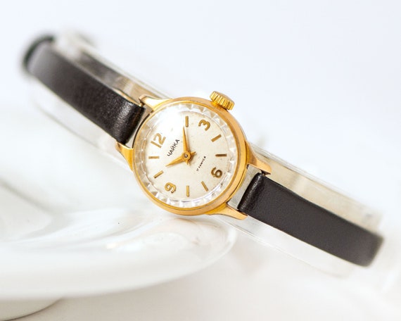 Micro reloj para mujer Gaviota chapada en oro, elegante reloj de pulsera  para dama regalo de joyería con esfera de diseño raro, reloj minimalista,  nueva correa de cuero de primera calidad 