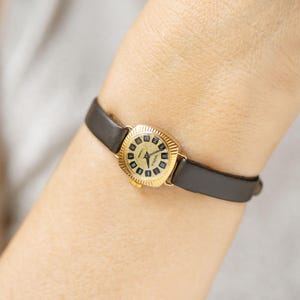 Orologio da polso da donna con cassa a raggiera Seagull, orologio da donna vintage placcato in oro, piccolo regalo di gioielli con orologio quadrato, nuovo cinturino in pelle di alta qualità
