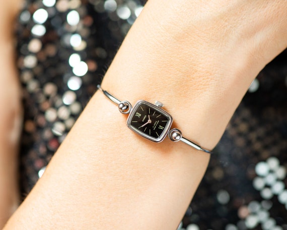 Retro Watch for Women Ladies Watch Bracelet Watch Wind up | Etsy | Retro  watches, Womens watches, Unique handmade jewelry