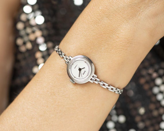 Cocktail Watch for Women Unused Vintage Silver Shade Dawn, Delicate Bracelet Accessory Wrist Gift, Retro Timepiece for Lady Dainty Jewelry