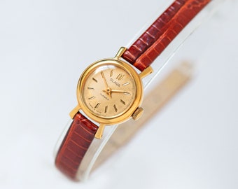 Classic wristwatch for women Glory vintage gift, gold plated watch for lady minimalist dial, 60s fashion jewelery, new genuine leather strap