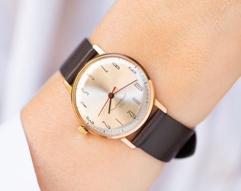 Slim unisex wristwatch Ray, oversized women watch gold plated vintage gift, white dial men watch Arabic numerals, new premium leather strap