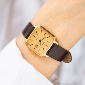 Unused women watch vintage Dawn, square lady watch gold plated, modern minimalist women wristwatch jewelry gift, new luxury leather strap