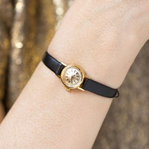 Omega Saphette solid gold 18K women's watch Swiss jewelry gift, round case retro watch lady classic, cal 484 watch, new premium leather band