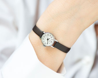 Reloj de mujer minimalista retro Dawn, reloj de señora de tono plateado joyería clásica, reloj vintage para mujer estilo preppy, nueva banda de cuero premium
