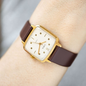 Montre classique pour femme Dawn minimaliste, montre pour femme plaquée or vintage, montre-bracelet carrée pour femme, cadeau élégant, nouveaux bracelets en cuir de luxe