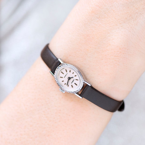 Oval wristwatch for women vintage Seagull, silver shade lady watch minimalist jewelry, women watch classic small, premium leather strap new