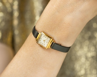 Art deco style women's watch gold plated Dawn\Zaria vintage gift, tiny classic wrist jewelry, 60s lady's square wristwatch, leather strap