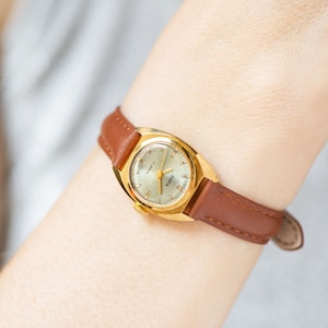 Modern vintage women watch Dawn, gold plated lady wristwatch minimalist, delicate women timepiece watch simple gift new genuine leather band