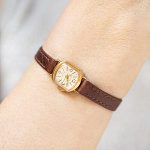 Montre-bracelet pour femme rétro rectangulaire DREAM vintage, micro-montre minimaliste plaqué or, montre femme cadeau classique, nouveau bracelet en cuir premium