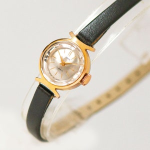 Reloj de pulsera absolutamente raro Gaviota chapada en oro, regalo de joyería de reloj para mujeres de mediados de siglo, regalo de reloj de pulsera clásico para dama, nueva banda de cuero de primera calidad imagen 3