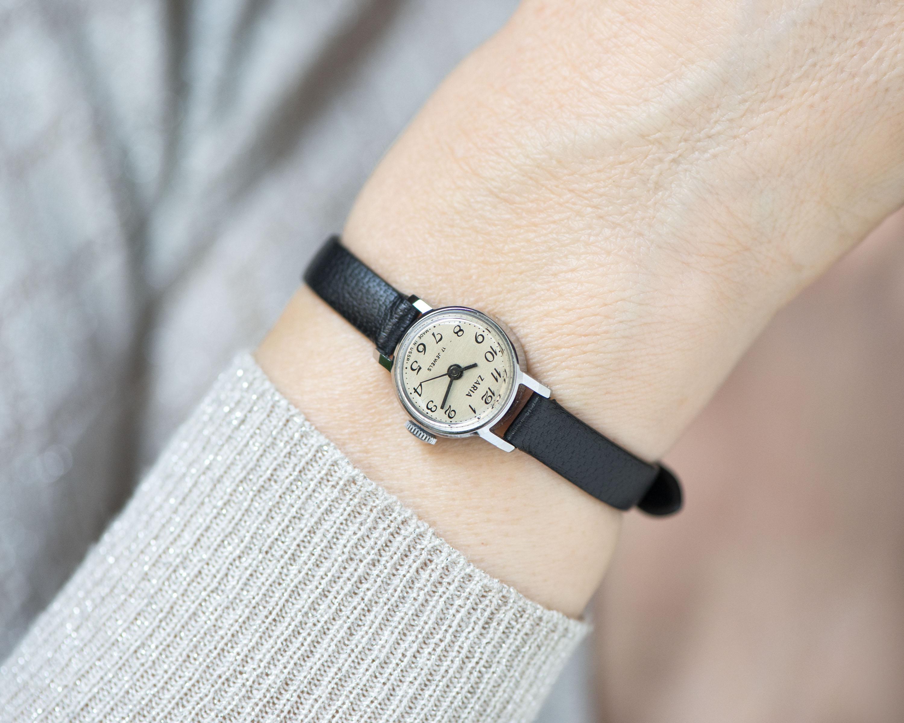 Vintage Wristwatch Decade Dainty Silver Tone Small Face Circle Round Women\'s Sold out ❌ Vintage ladies main image 3