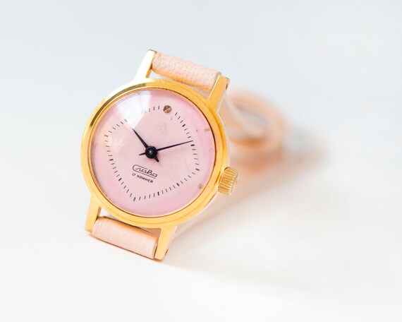 Soft pink women watch gold plated Glory vintage c… - image 5