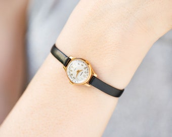 Reloj de mujer más pequeño Gaviota chapada en oro, reloj de pulsera vintage para dama regalo de joyería delicada esfera de números arábigos, nueva banda de cuero de primera calidad