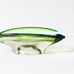 Green hand-blown glass ashtray vintage, transparent ashtray 2 slot cigarette ashtray glass modern, home decor heavy ashtray handmade art