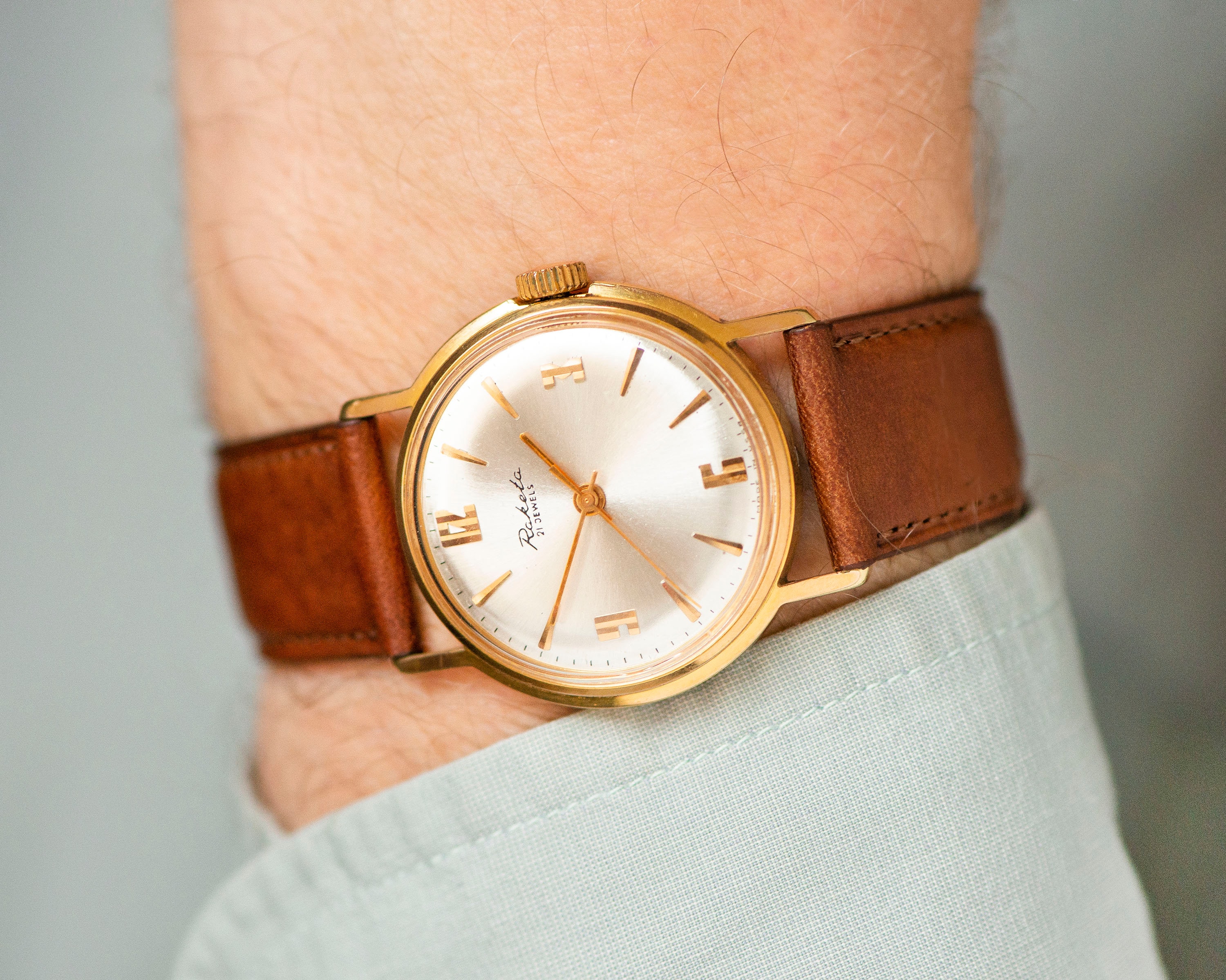 Dress Watch for Men Rocket Gold Plated, Vintage Watch for Men Shockproof, Classic Unisex Watch Graduation Gift, Luxury Leather Strap New