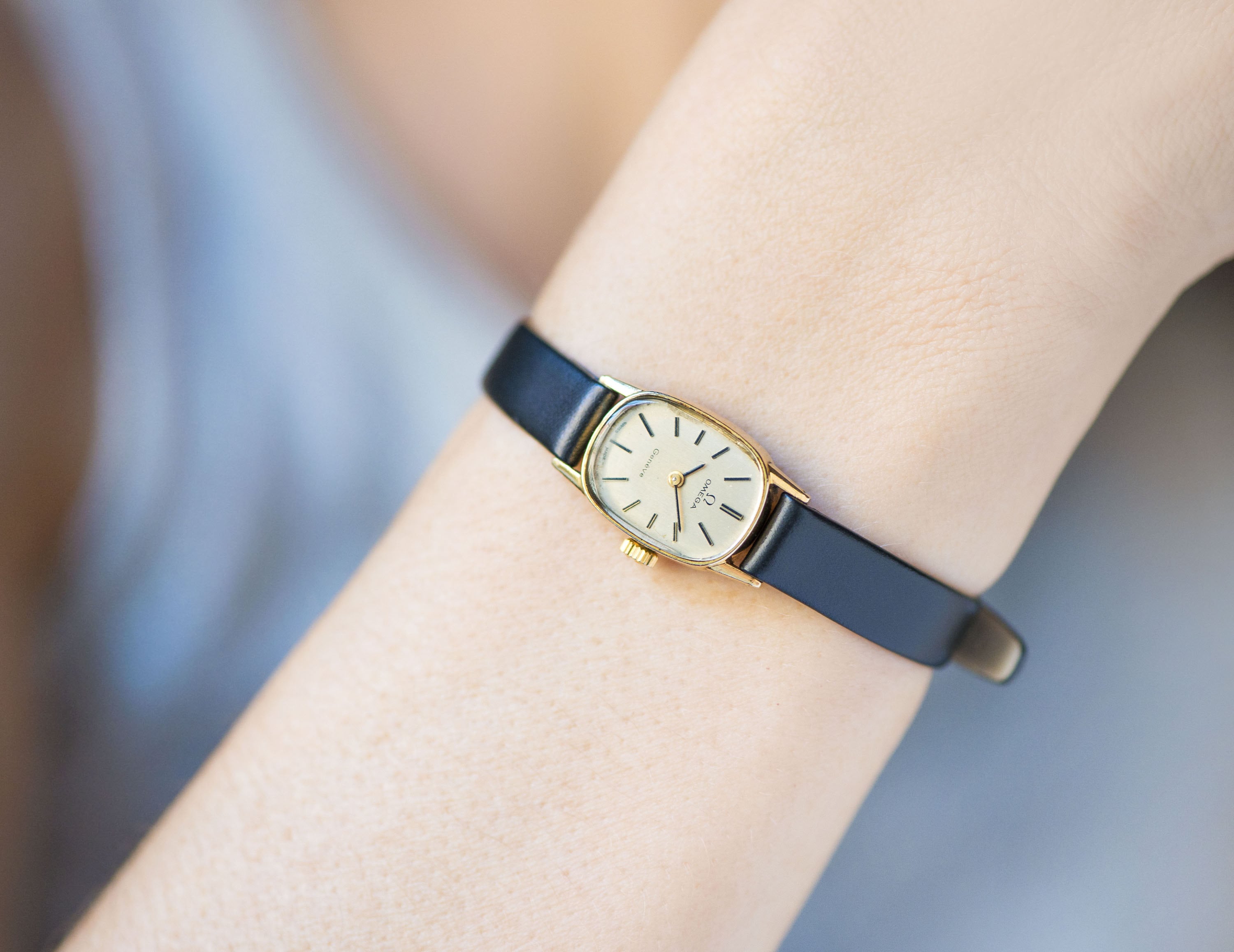 Golduhr Frauen Perle Armband Quarz Armbanduhren kleine Uhr Mode