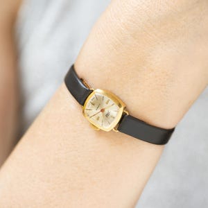 Super small women's watch Dawn gold plated square, minimalist lady watch jewelry gift, vintage watch women retro, new genuine leather strap