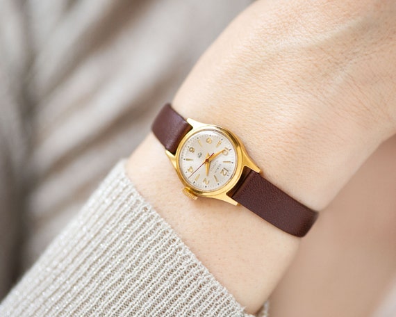Gold plated women's watch Glory vintage, classic l