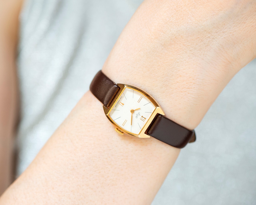Elegant Women's Watch Gold Plated Ray Roman Numerals Lady - Etsy