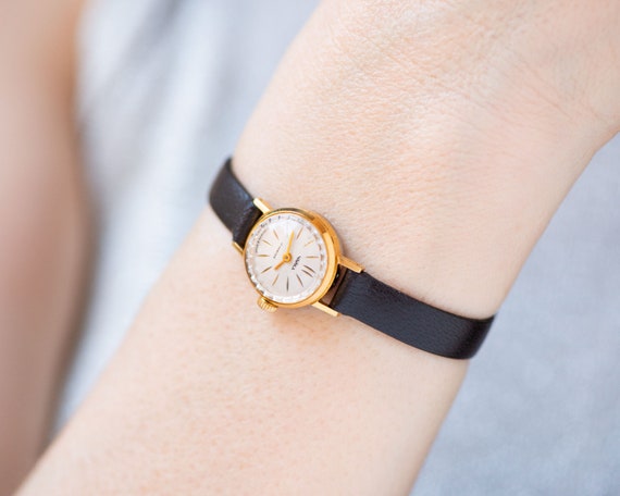 Orologio molto piccolo per le donne Gabbiano micro orologio - Etsy Italia