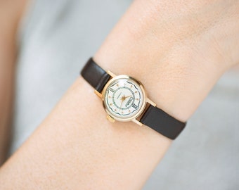 Reloj elegante para mujer Glory chapado en oro, reloj clásico vintage con números romanos para dama, reloj de pulsera para mujer, regalo de boda, nueva correa de cuero de primera calidad.