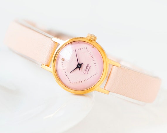 Soft pink women watch gold plated Glory vintage c… - image 4