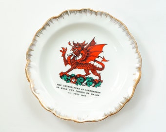 Welsh Red Dragon Commemorative Investiture Plate Vintage, Limited Edition Welsh culture plate Housewarming, Collectible item Gift from Wales