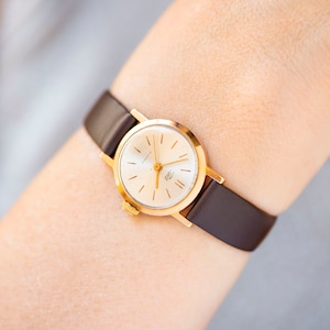 Klassische Damenuhr Vintage Dawn, schlichte Damenarmbanduhr vergoldet, minimalistische Damenarmbanduhr Retro Geschenk, neues Premium Lederband