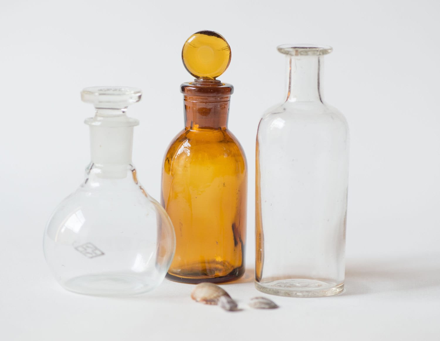 Collectible Glass Bottles 40S 50S & 70S, Pharmaceutical White Brown, Home Decor Small Vases, Laboratory