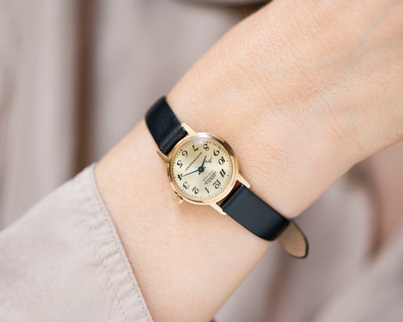 Posibilidades solitario su Reloj de pulsera clásico para mujer Cornavin vintage reloj - Etsy México