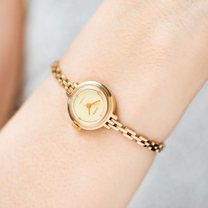 Cocktail watch for women vintage mint condition gift, gold plated lady watch Dawn minimalist, chic lady watch evening accessory, lady watch