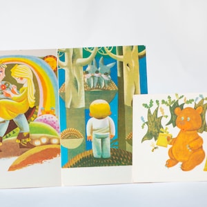 Ensemble de 3 cartes postales de contes de fées vintage, vierges artsy le prince ours abeilles lapins enfants, illustrations de contes lettons 1975 encadrement photos