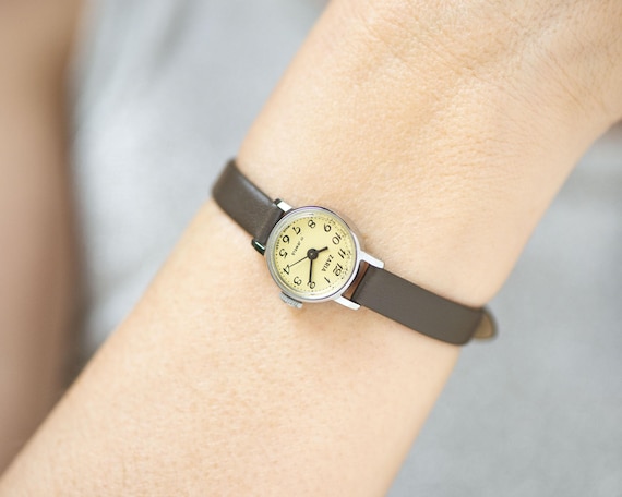 Orologio da donna minimalista retrò Dawn, orologio da donna in