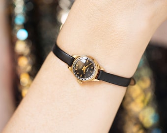 Gold Bangle Watch for Women – Minimalist Black Dial – Chic  display picture 3
