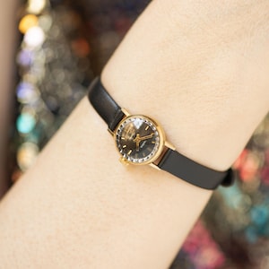 Sehr seltene schwarze Zifferblatt Damenuhr Seagull vergoldet Geschenk, Vintage kleine Dame Schmuck Uhr zierliches Accessoire, Premium Lederarmband neu
