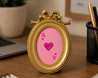 Cuadro al óleo del As de Corazones enmarcado, pequeño cuadro ovalado para pared, marco ornamentado.