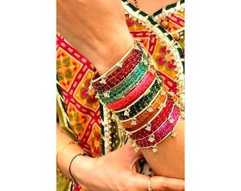 Conjunto de brazaletes de cristal Ghungroo de Cachemira, Chura nupcial pesada, joyería de boda india (conjunto de 32)