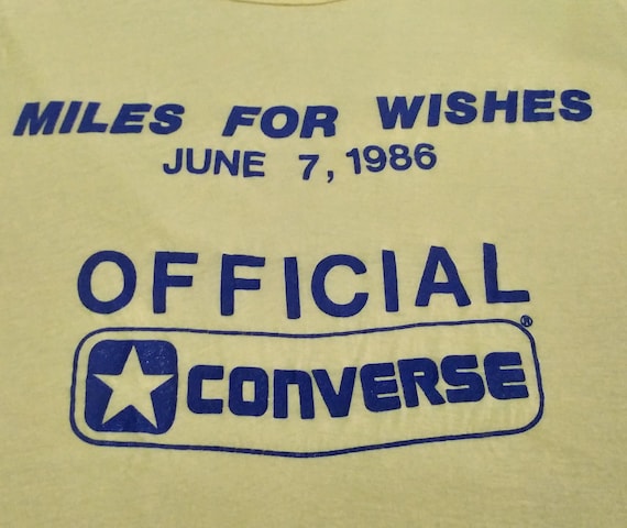 Vintage 80's 1986 Official CONVERSE Miles For Wis… - image 1