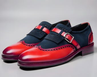 Handgemachte Kiltie Monk Strap-Schuhe aus echtem Kalbsleder und Wildleder in Rot, Blau und Schwarz mit schöner Holzbox