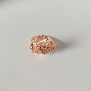 Ring with real geranium leaf covered in copper by Vimade