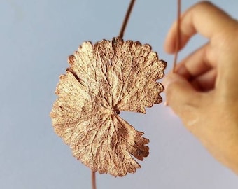 Cerchietto grande foglia di malva, decorazione capelli sposa, matrimonio o cerimonia