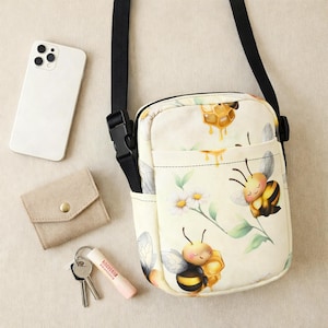 Bee Print Everyday Crossbody Utility Bag, small travel purse