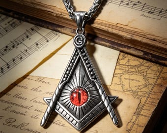 Vintage Freemason Pyramid Titanium Steel Pendant Necklace / Unisex / Set with Cat's Eye Stone