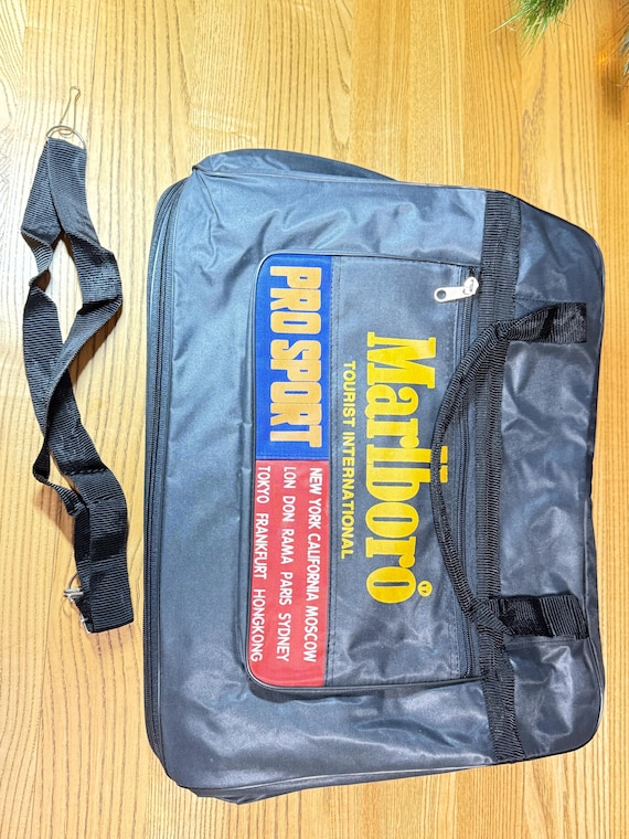 NEW Rare 90s Vintage Marlboro Pro Sport Rolling Duffle Bag