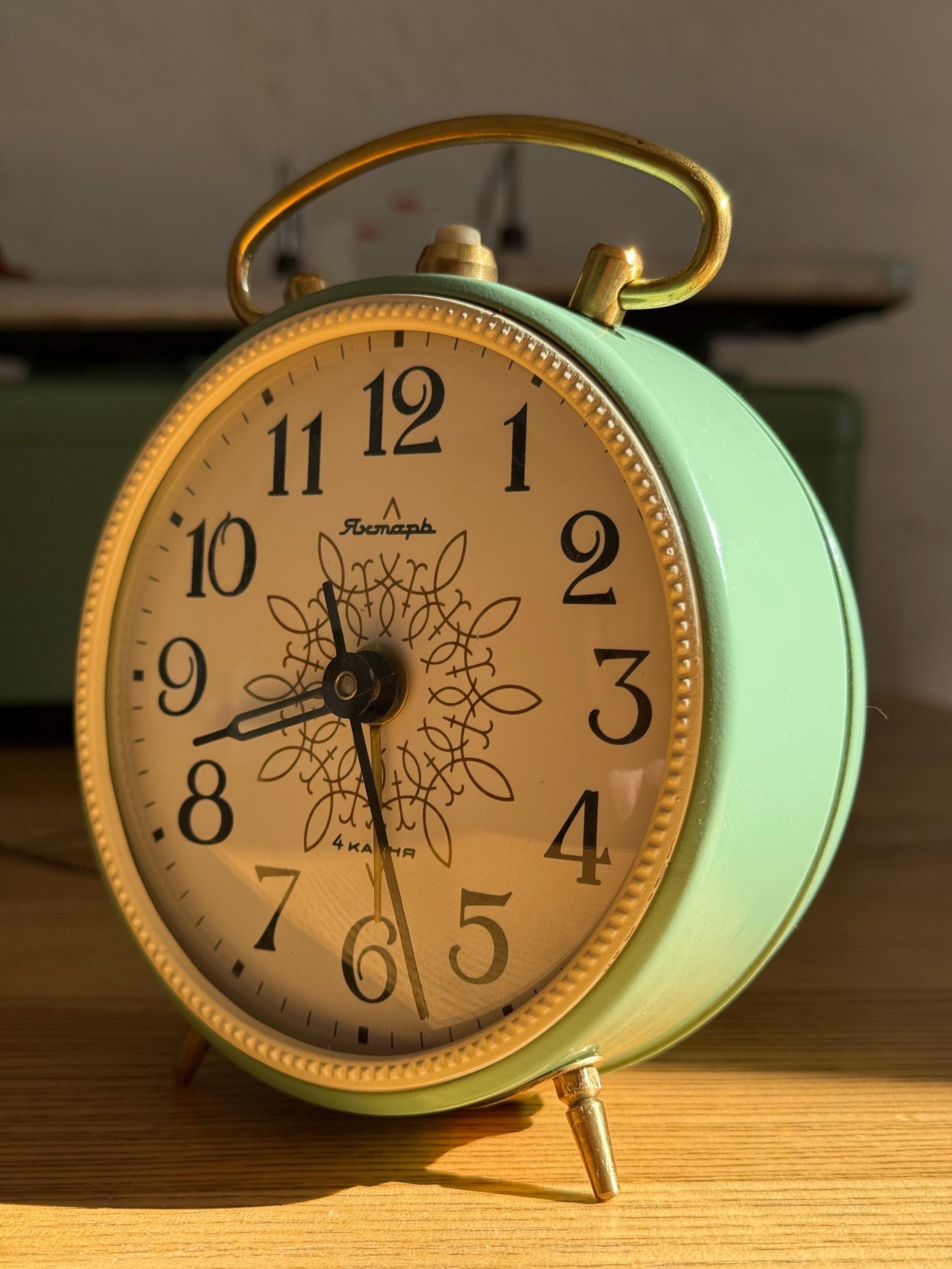 Vintage Japanese Travel Alarm Clock - Etsy Israel