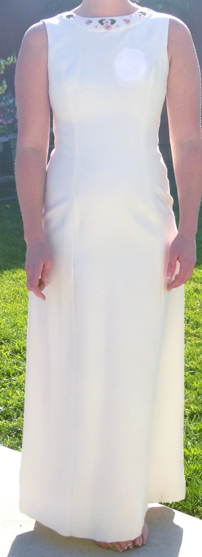 Antique white pink rhinestone long wiggle wedding dress union label size 10 or 12